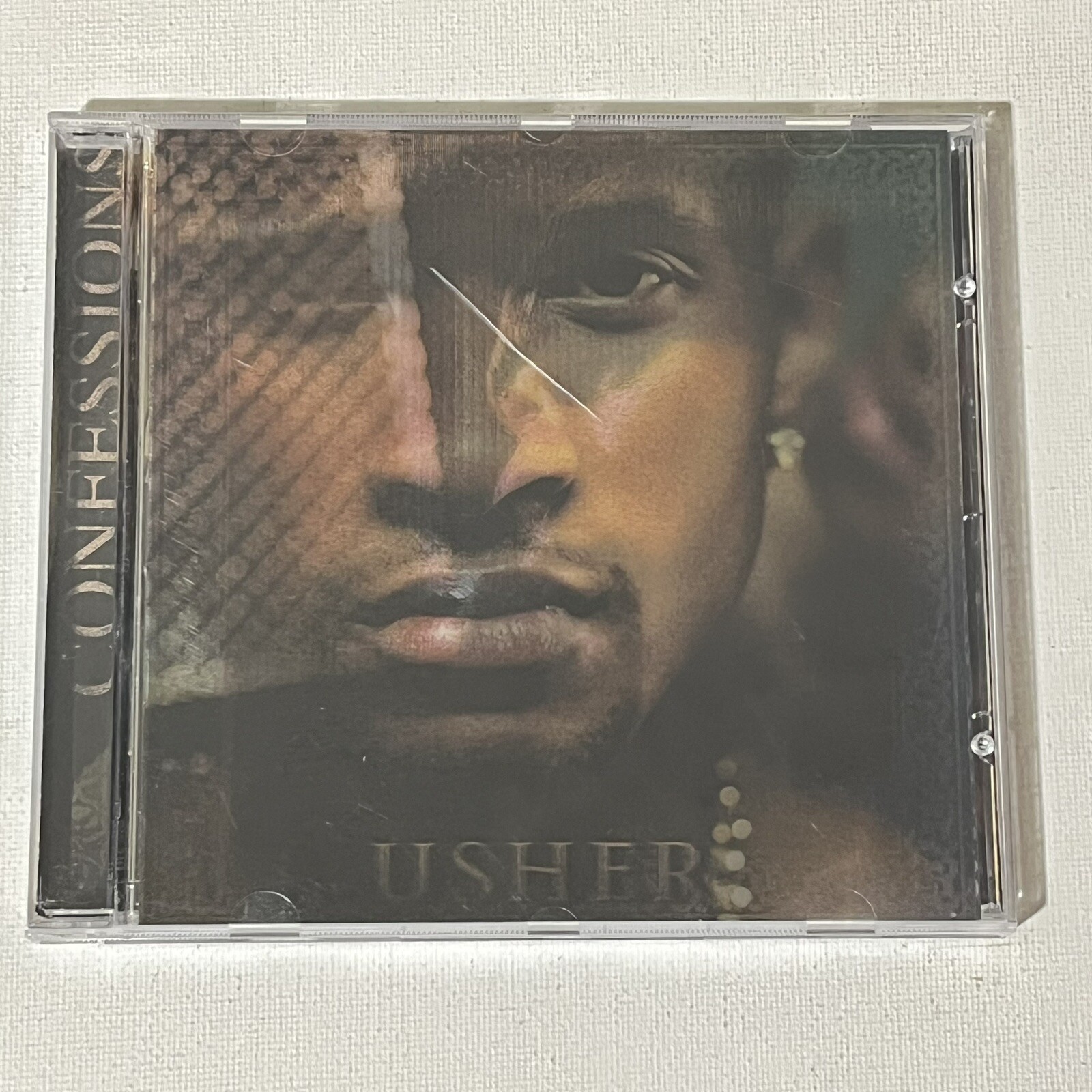Usher - Confessions (Music CD) Lenticular Cover ￼