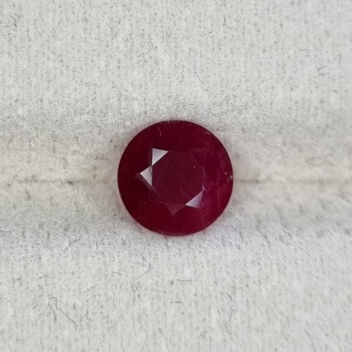 Natural Ruby 1.00 cts , 6.38x6.35x2.82mm, AIG certificate - Picture 7 of 14