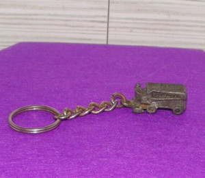 Old ~ Pewter Canadian Mist Whiskey Advertising Zamboni Metal Keychain & Key Ring