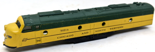 SHELL ONLY Atlas N #5021A Chicago & North Western #2105 EMD E8 Diesel Locomotive