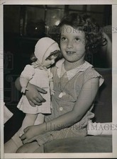 1937 Press Photo Vivianne Pons-Salol, niece of actress Lily Pons