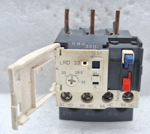 SCHNEIDER ELECTRIC LRD 32 THERMAL OVERLOAD RELAY 23-32A RANGE USED FAST SHIPPING - Picture 2 of 9