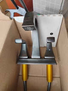 New Delta Dryden 2 handle center wideset bathroom sink faucet w drain assembly