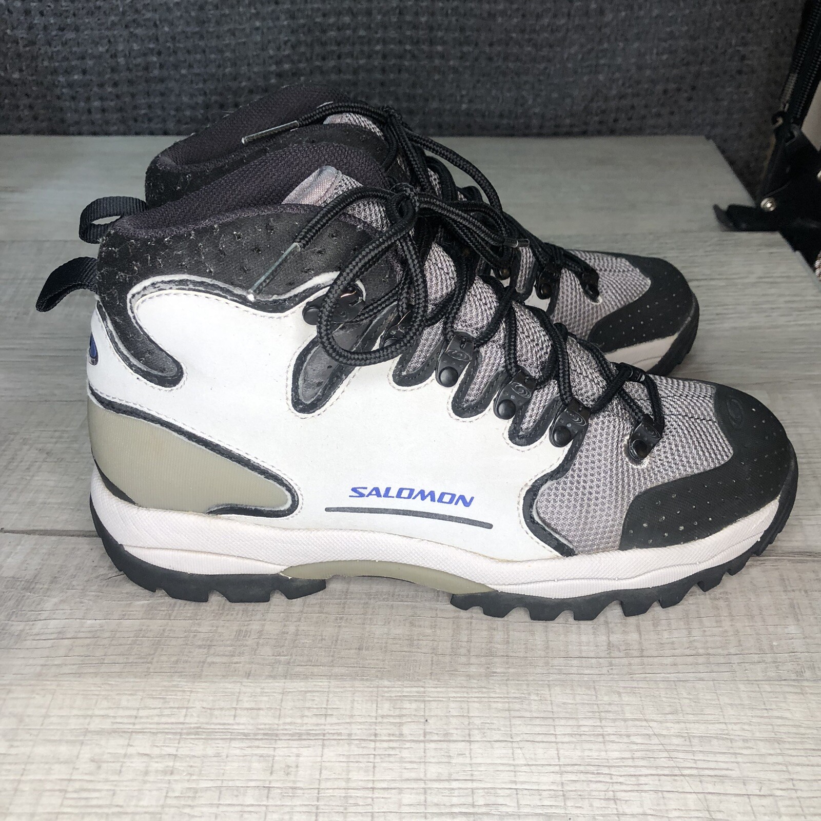 Stivali da trekking donna Salomon Contragrip misura 7 5 grigio bianco.