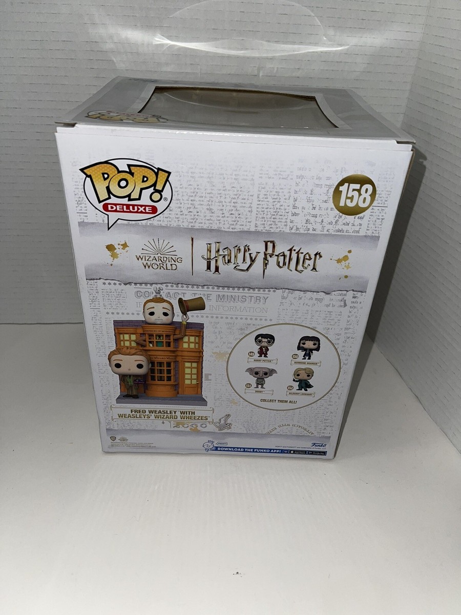 Funko Pop! Deluxe Harry Potter #158 Fred Weasley With Weasley's