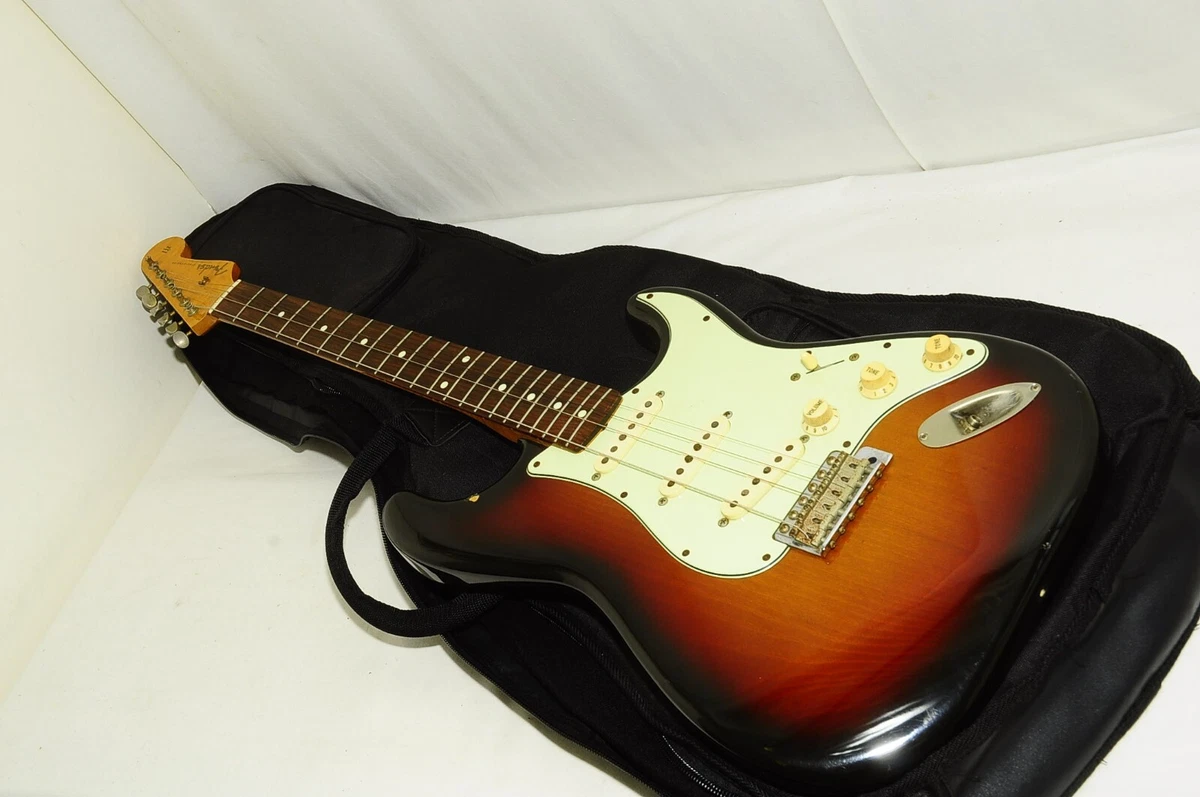 Fender Electric Guitar Stratocaster Made in Japan Original Contour Ref No.5524