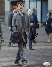 Ansel Elgort Divergent Autographed Signed 8x10 Photo ACOA 