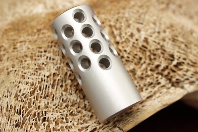 KIDD .22 Muzzle Brake .875 diameter 1/2'' x 28 threading - Lightweight Silver