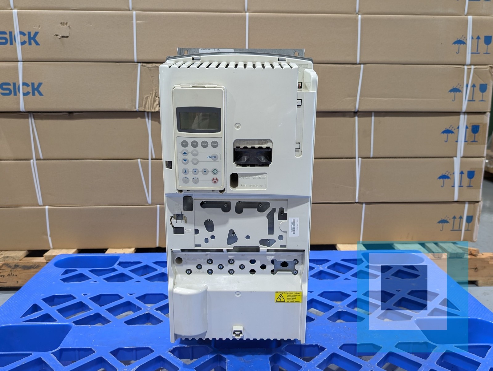 ABB ACS800-U1-0060-7 60HP AC Drive 525-690 V - NO COVER