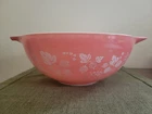 PYREX 4 QT Pink Gooseberry Cinderella Mixing Bowl (#444) Collectible