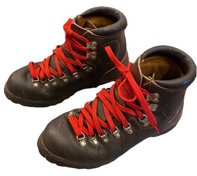 VTG VASQUE Mountaineering Hiking Boots Size 10D Made In Italy Brown Leather VGC