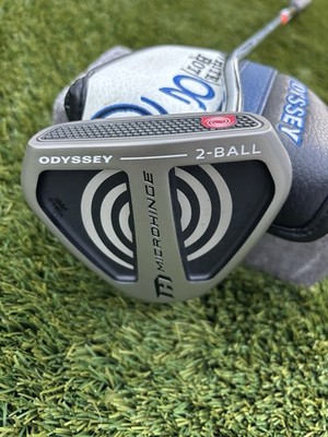 Odyssey Microhinge V-Line 2-Ball 34'' Putter
