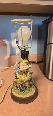 Vintage Figi Graphics Garden Scene Table Lamp