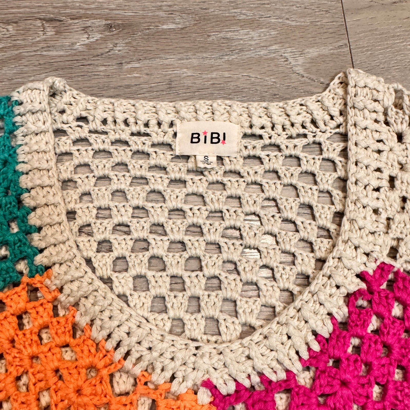 BiBi Crochet Patchwork Granny Square Sweater V-Ne… - image 3