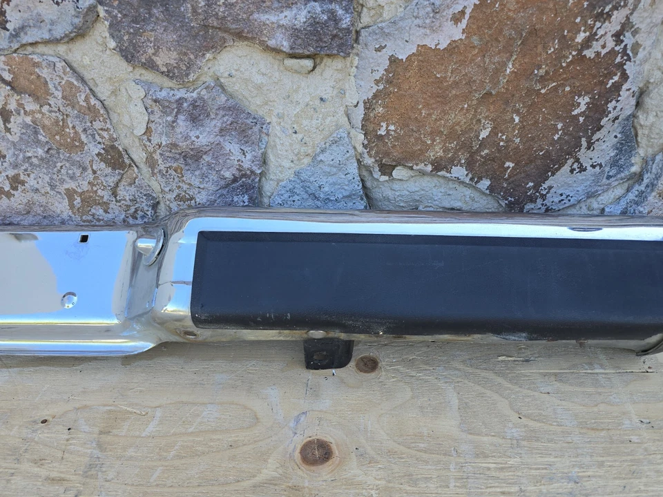 Parachoques trasero Ford Bronco 2 II 1983-1990 montaje cromado OEM V16 Foto 3 de 4