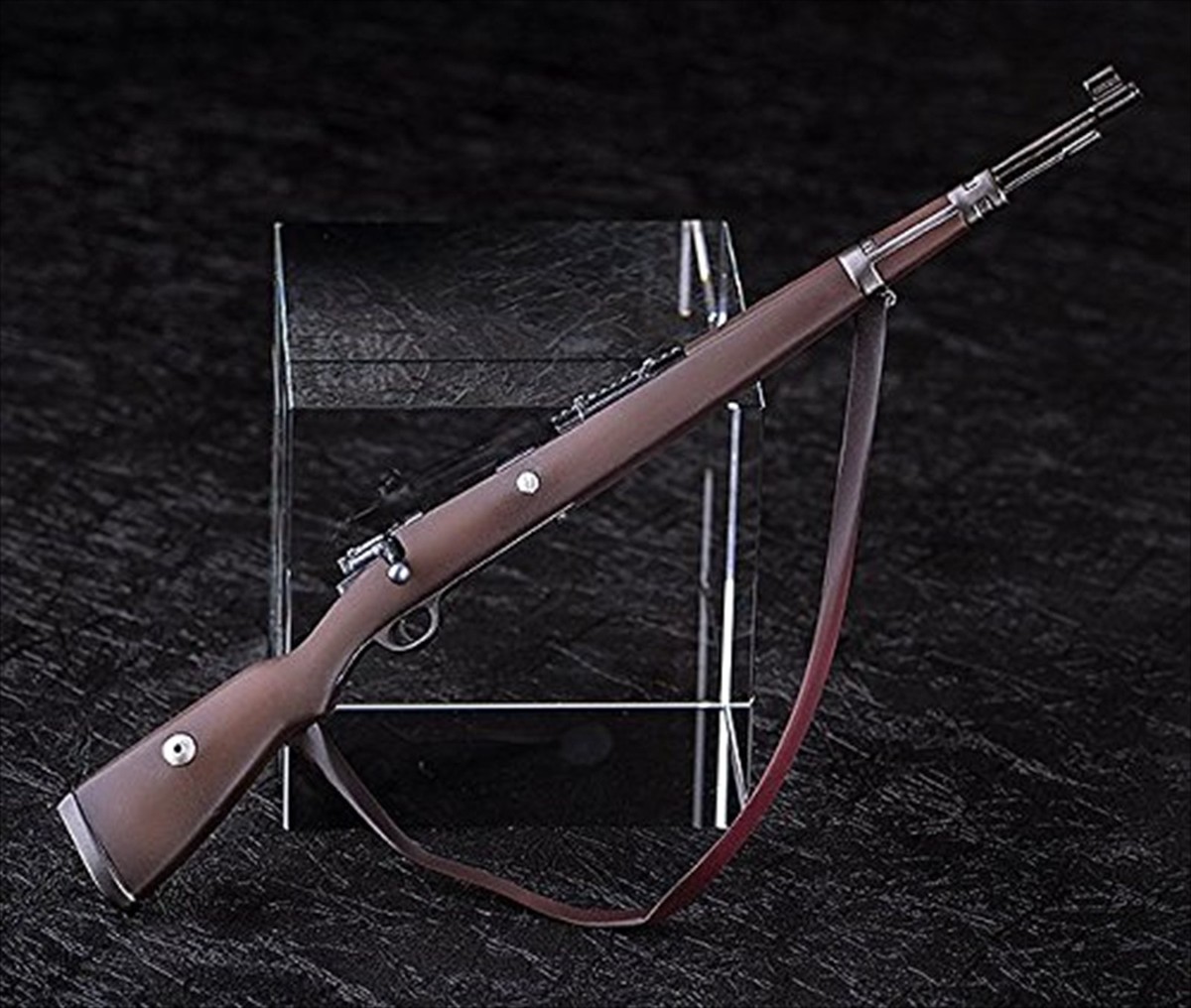 HOBBYMAX Girl front Moselle Kar98K 1/8 scale PVC Painted Complete