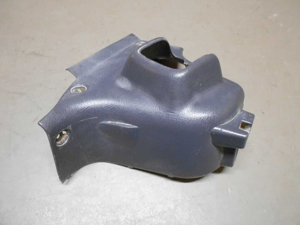 90-93 Geo Storm Station Wagon Wagonback Dark Grey LH Rear Seat Belt Trim Panel Foto 2 de 4