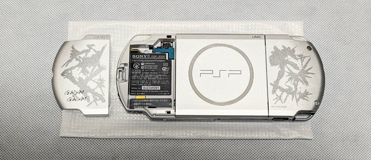 PSP-3000 PSPL-90002 Gundam VS Gundam Premium Pack SONY PINK PSP-3000 PSPL-90002 Gundam VS Gundam Premium Pack SONY PINK