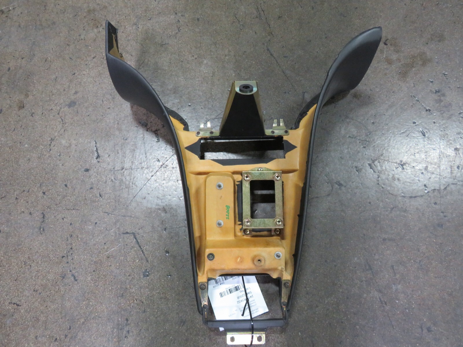 Ferrari 575, Front Console, Used, P/N 66085000