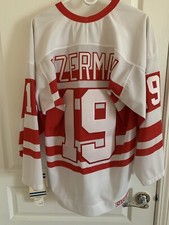 Detroit Red Wings Steve Yzerman Replica 1927 Jersey M NWT!