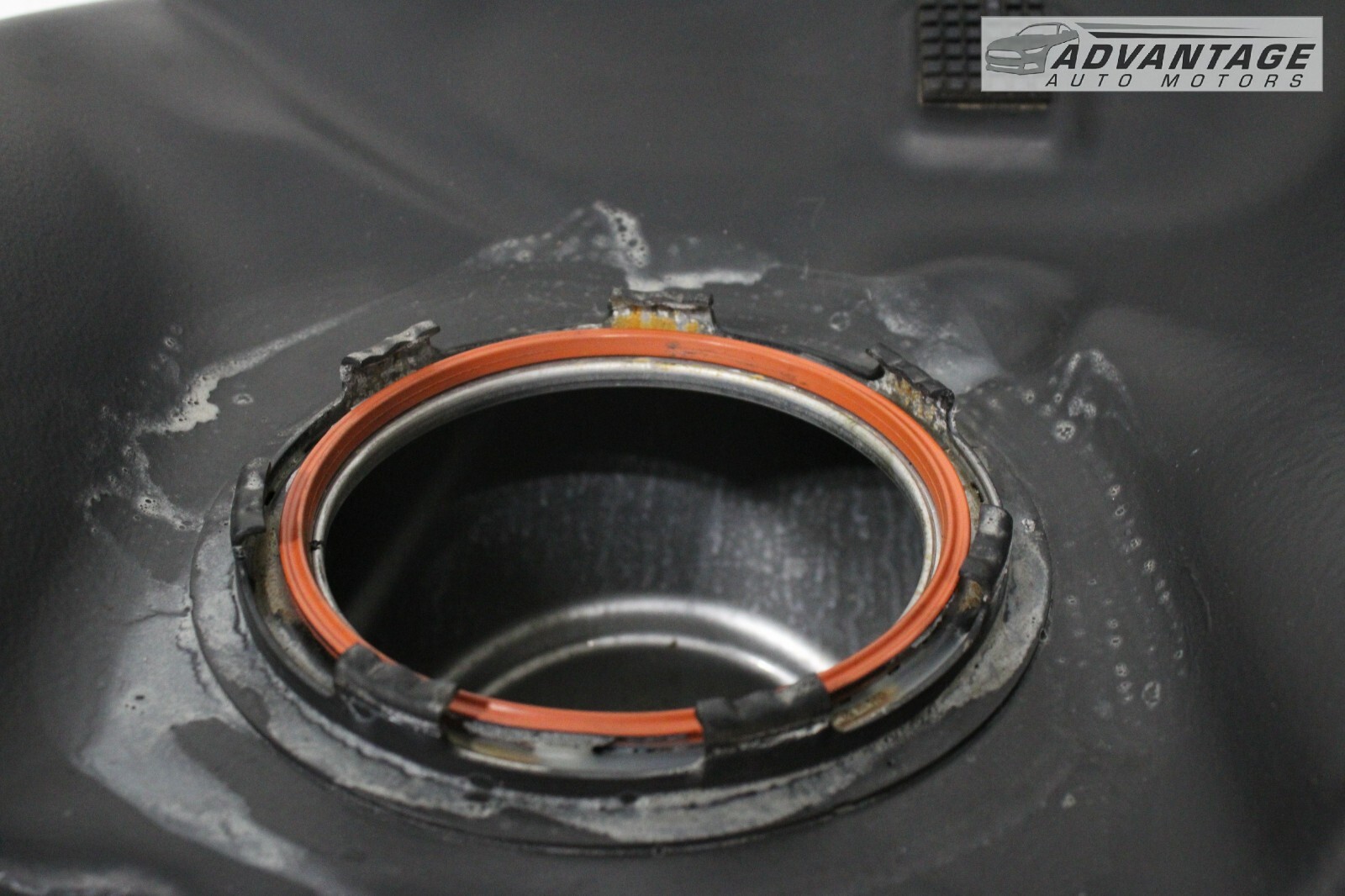 2014-2019 MASERATI GHIBLI 3.0L GASOLINE FUEL TANK RESERVOIR W/ HEAT SHIELD OEM