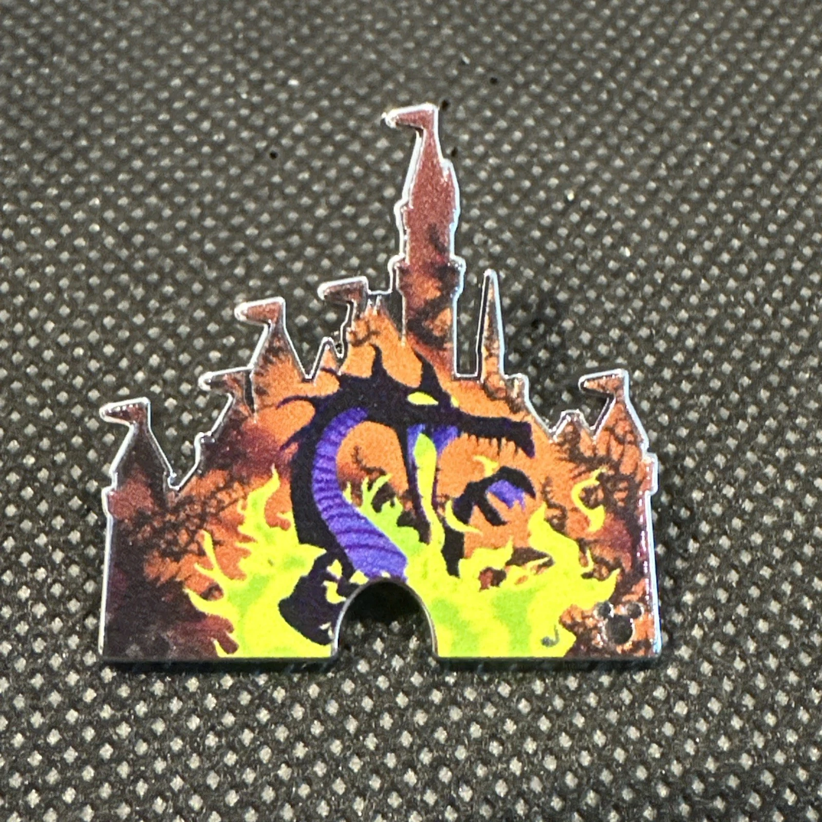Disney Pin Disneyland Castle Maleficent Dragon Hidden Mickey Disney Wave B 2025
