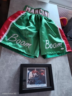 Boxsport - Boxweltmeister - Ray Mancini - Signierte Hose - Signiertes Foto