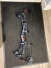 Hoyt pro force compound bow