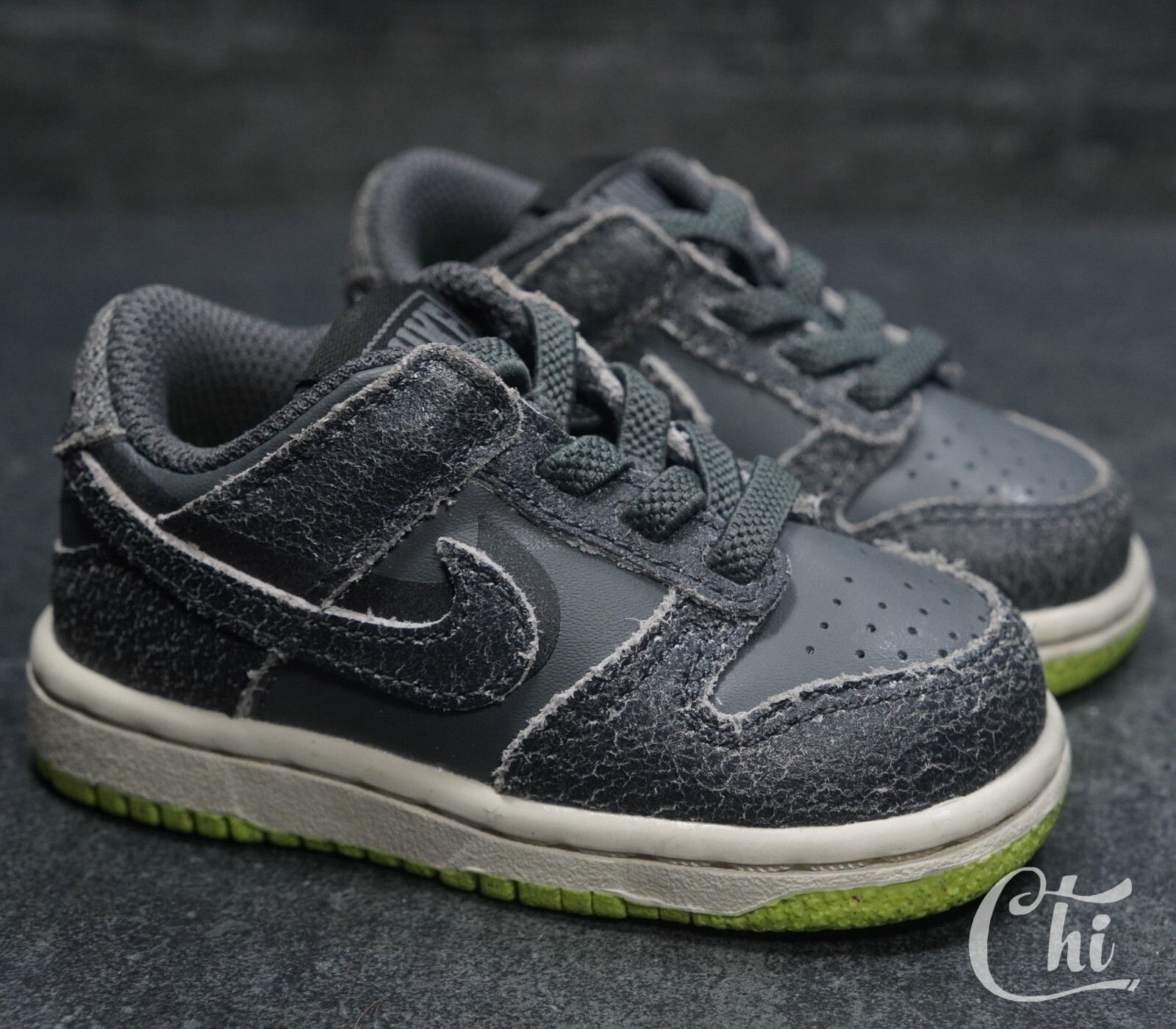 Nike Dunk Low SE TD 4c Kids Halloween 2022 Grey Phantom Travis Scott DQ6217-001