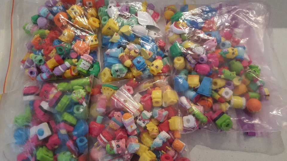 SHOPKINS SEASONS 1 to 10 - RANDOM BULK LOT OF 50 Inc U/RARE, Spec/Ed & Exclusive - image 3 of 4