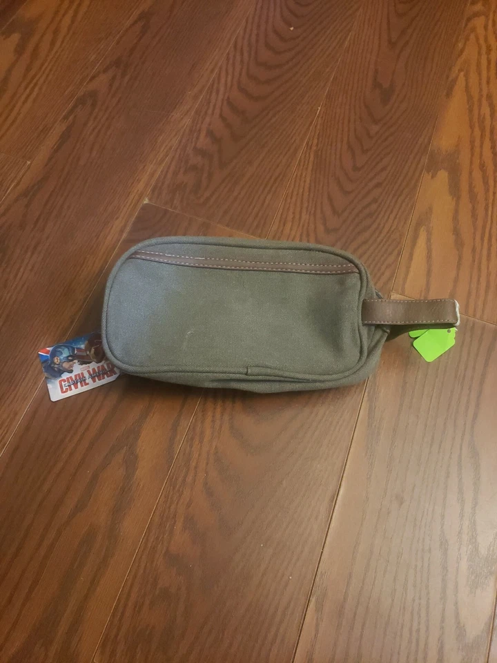 Bolsa de aseo Marvel Capitán América Foto 2 de 2