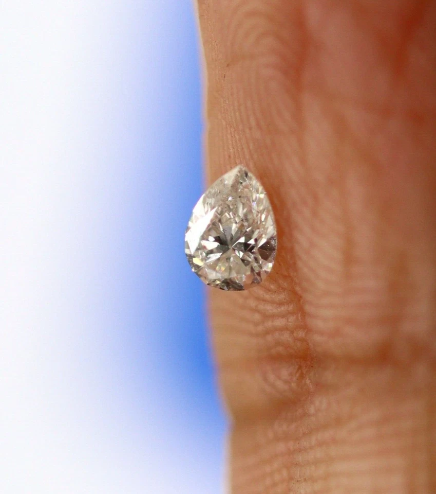 Diamante suelto natural certificado de 0,13 quilates 3 x 2 mm corte pera color F grado SI1 Foto 4 de 4
