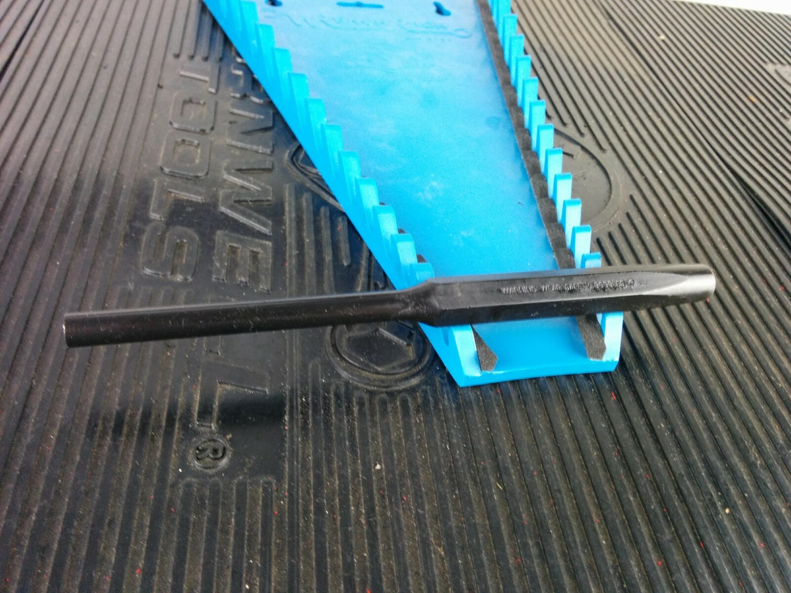 af789 NEW!! 2019 Snapon 8" Long Length 3/8" Diameter LONG Pin Punch