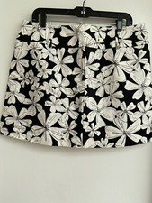 NY and Company skort size 16 floral black and white