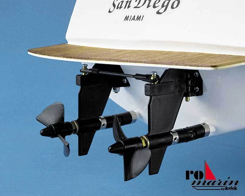 San Diego Mega Yacht Bausatz 1:25 mit 2 Navy-Speed-Direktantriebe - Bild 4 von 4