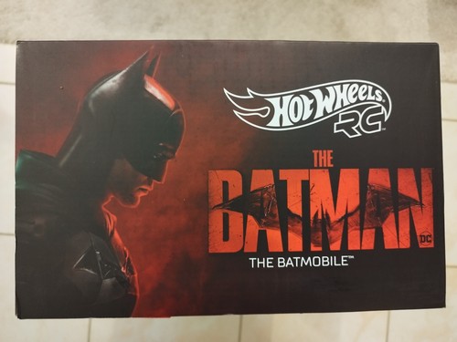 Hot Wheels DC The Batman 1:10 Batmobile RC Car - Imagen 3 de 8