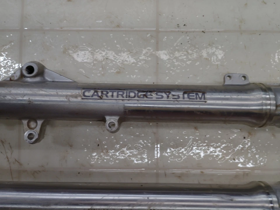 HORQUILLAS DELANTERAS XR 250 HONDA 1995 XR 250R 1995 Foto 4 de 4