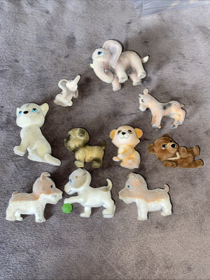  10 Welpen in meiner Tasche kleine beflockte Sammlerstücke Spielzeug Elefanten Katzen Hunde usw. 