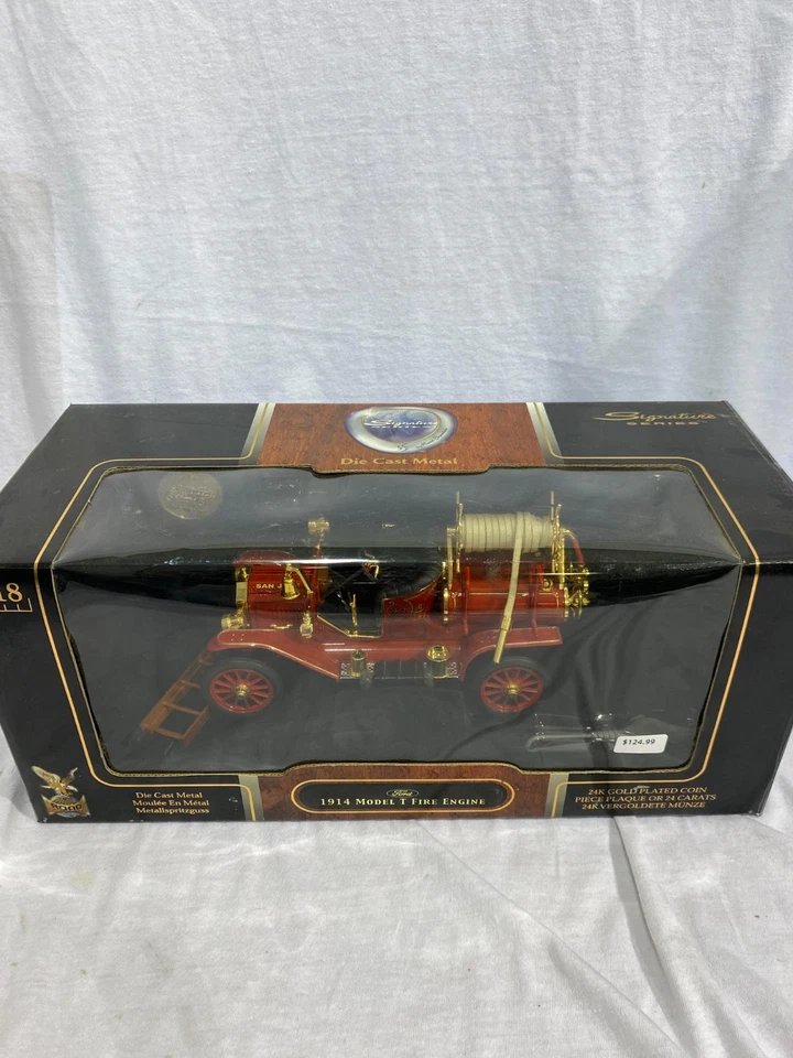 1914 Ford Model T Fire Engine – 1:18 Scale Diecast by Road Signature - Image 2 of 4