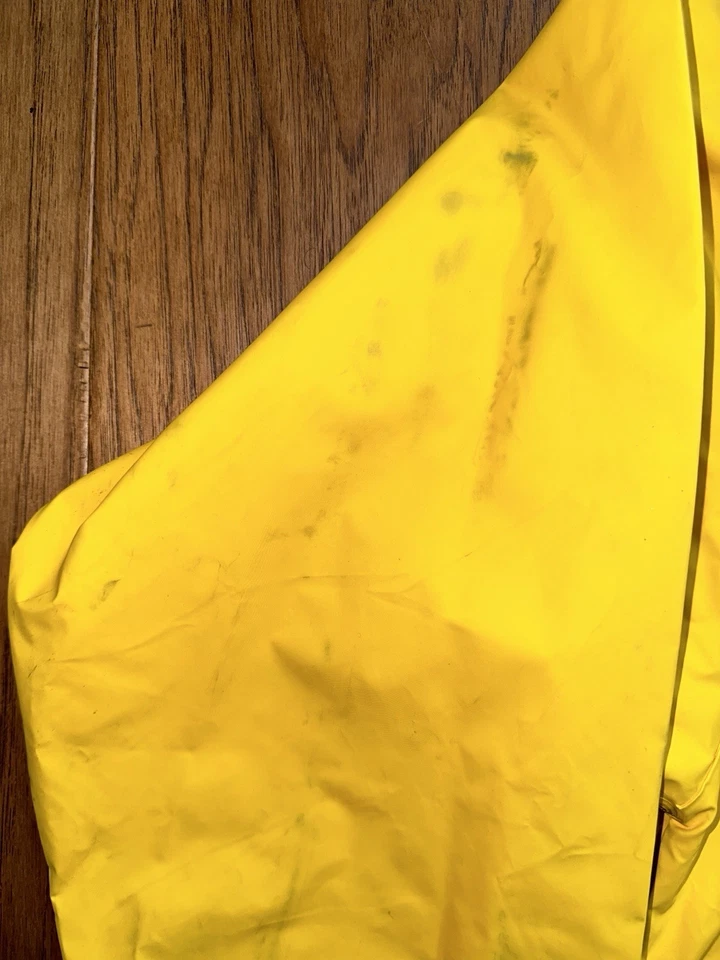 Helly Hansen Men’s L Rain Coat Fisherman Waterproof Sailing Jacket Yellow Parka - Image 2 of 4