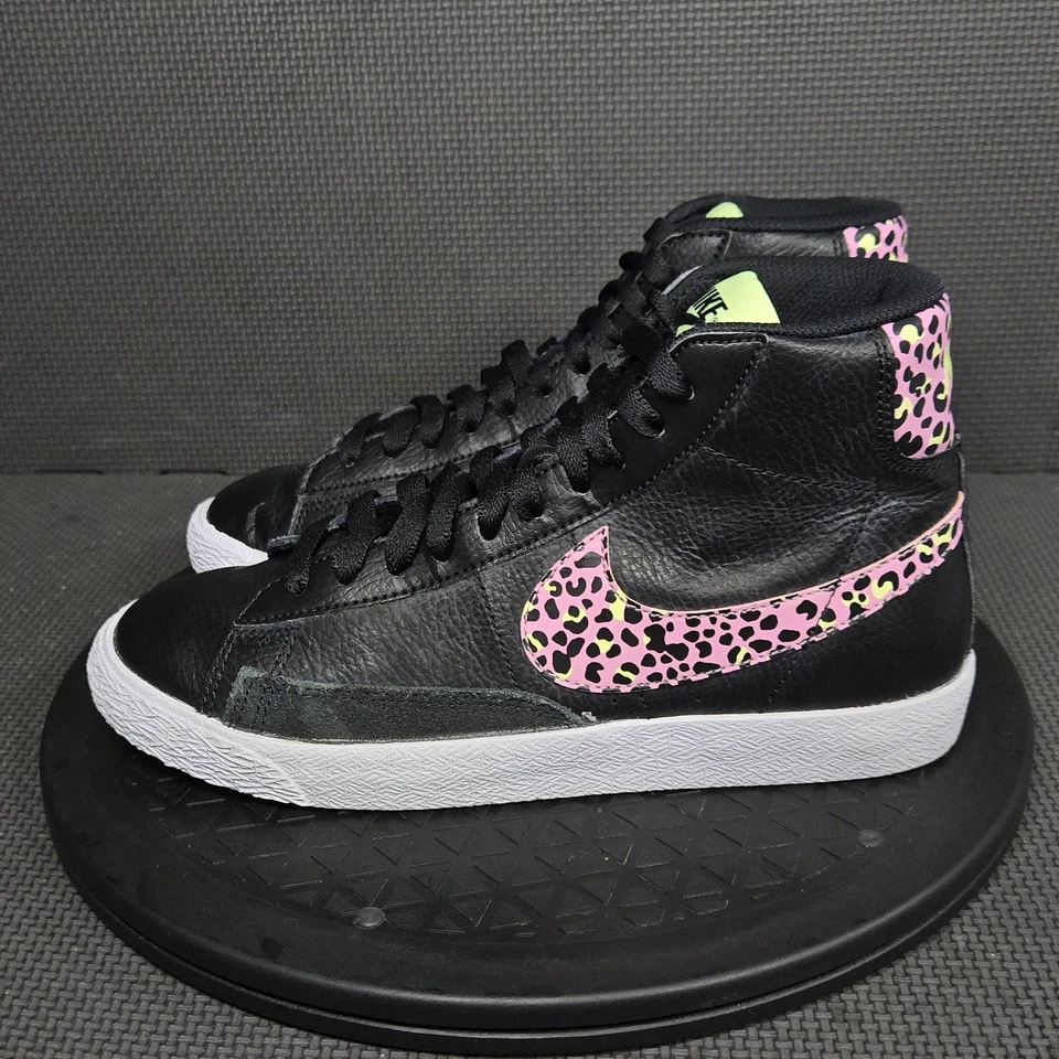 Nike Blazer Mid Zapatos Para Mujer Talla 6.5 Negro Rosa Estampado Leopardo Swoosh DA4674-001 Foto 3 de 4