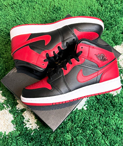 Jordan 1 Mid Banned (GS) Youth Trainers Red Black White UK 5.5/US6Y