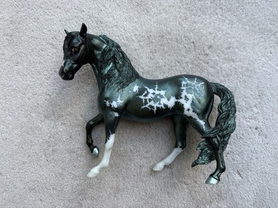 Rare Breyer Halloween Holiday Horse #710003 Merry Widow Spider Marabella 2003