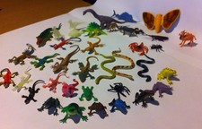 Plastic Figure Lot Spiders Snakes Dinosaurs Frogs Insects Fish 40 Pieces