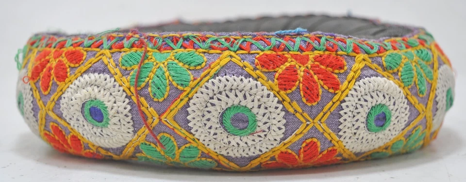 Antiguo soporte para maceta anillo redondo de tela original cuentas antiguas hechas a mano trabajo Foto 4 de 4