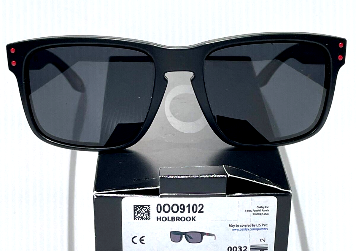 Oakley HOLBROOK Matte Black DUCATI Red POLARIZED Galaxy Black