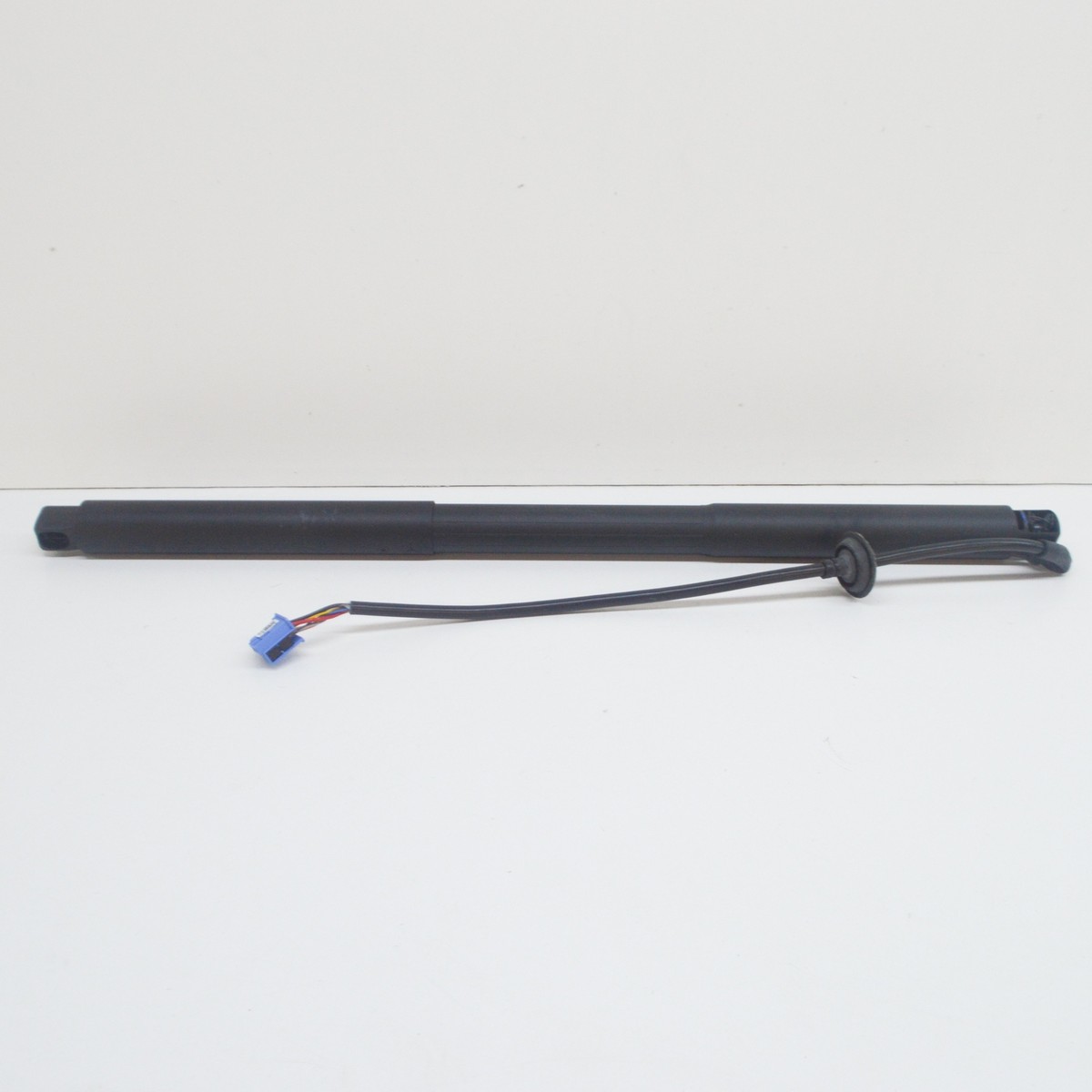 NEW MERCEDES-BENZ ML W166 REAR END DOOR RIGHT DRIVE SPINDLE