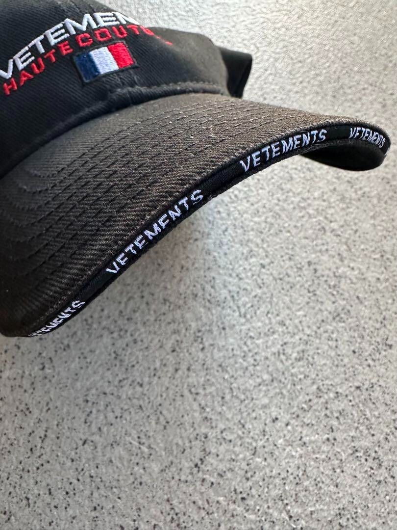 VETEMENTS WSS 18AC16 Baseball cap Black Canvas Men's fashion goods