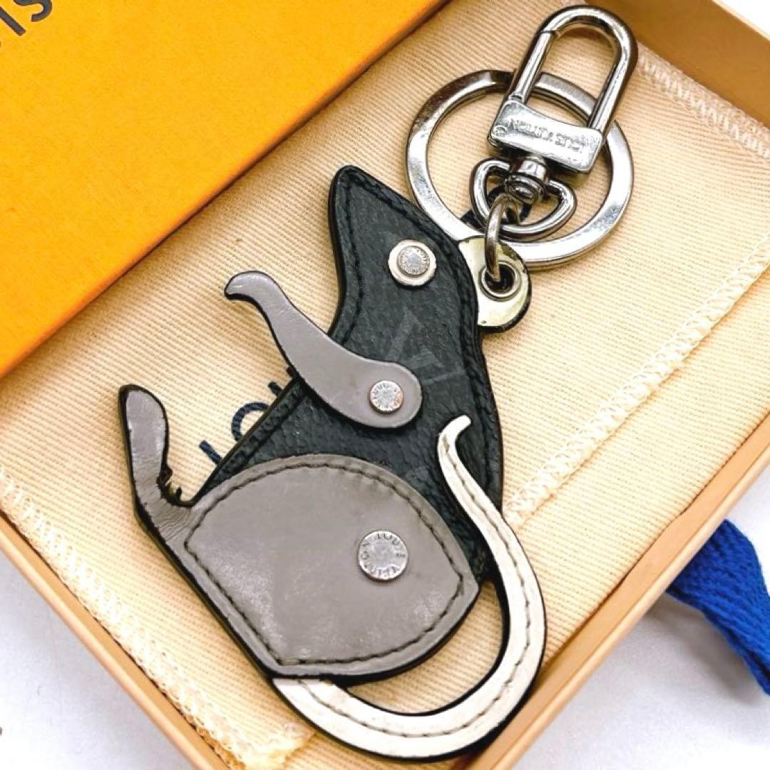 LOUIS VUITTON M68835 Eclipse Porte Cles LV Rat Key Bag Charm USED JP