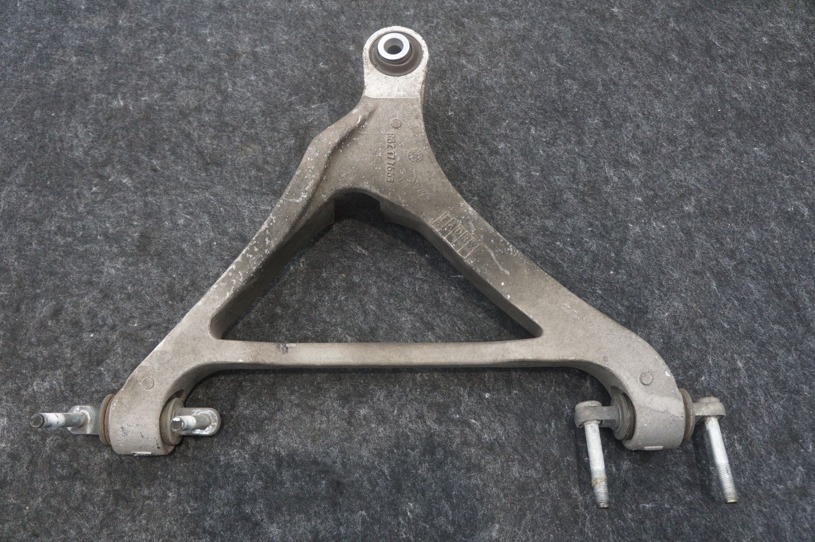 Rear Suspension Right Lower Control Arm Wishbone OEM 2177663 Ferrari 360 1999-05